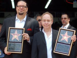Kända magiker Penn and Teller 2
